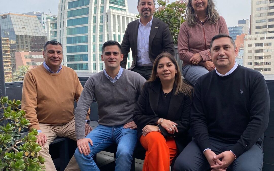 Cuando trabajar se siente bien: Celebrando una nueva alianza con Auscham